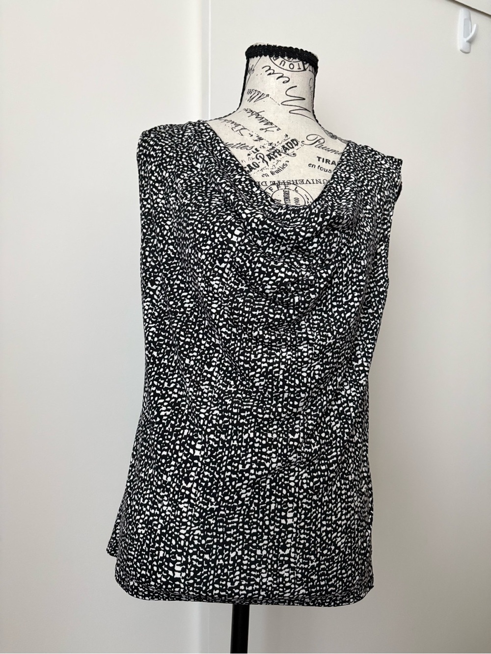 Ford Black & White Sleeveless Printed Tank Top